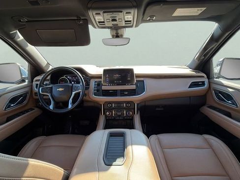 Used 2021 Chevrolet Tahoe Premier w/ Premium Package image 33