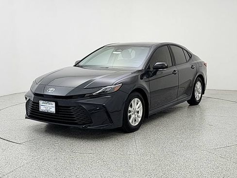 Used 2025 Toyota Camry LE FWD image 1