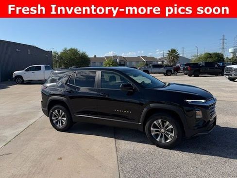 Used 2025 Chevrolet Equinox LT image 3