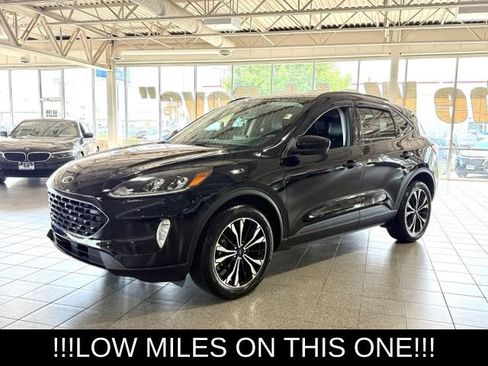 Used 2021 Ford Escape SEL w/ SEL Stealth AWD Package image 4