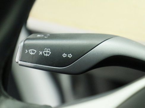 Used 2018 Tesla Model 3 Long Range RWD image 12