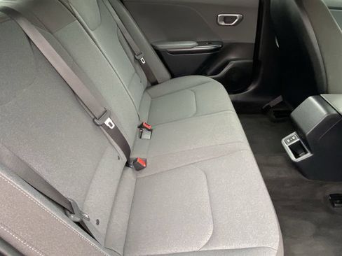 Used 2025 Kia K4 FWD image 18