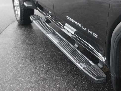 Used 2020 GMC Sierra 3500 Denali w/ Denali Ultimate Package image 10