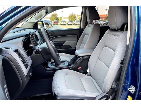 Used 2019 Chevrolet Colorado W/T w/ WT Convenience Package RWD image 27