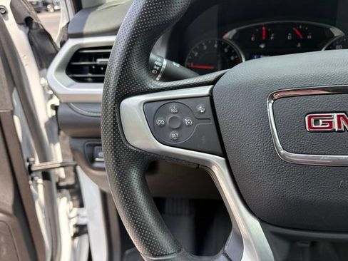 Used 2023 GMC Acadia SLE w/ Driver Convenience Package FWD image 35