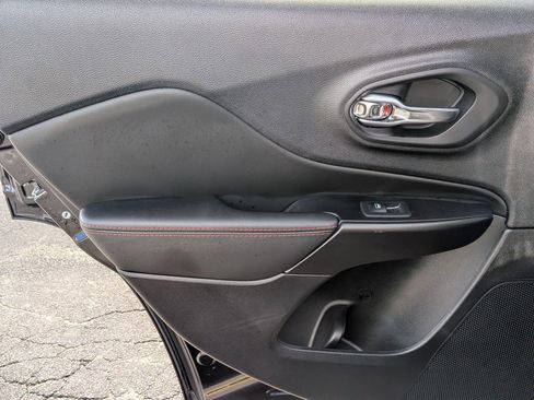 Certified 2022 Jeep Cherokee Trailhawk w/ Sun, Sound & Nav Group image 30