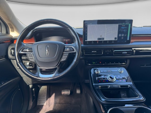 Used 2023 Lincoln Nautilus Reserve AWD/4WD image 23