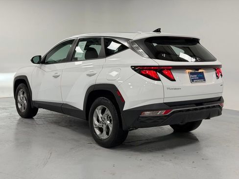 Certified 2023 Hyundai Tucson SE image 3