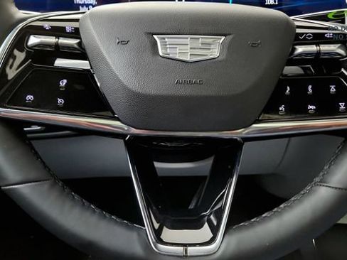 Used 2025 Cadillac Lyriq Luxury AWD/4WD image 58