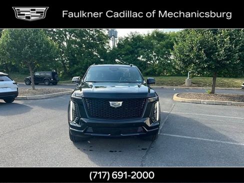 Certified 2026 Cadillac Escalade ESV Platinum Sport w/ LPO, ONYX Package AWD/4WD image 13