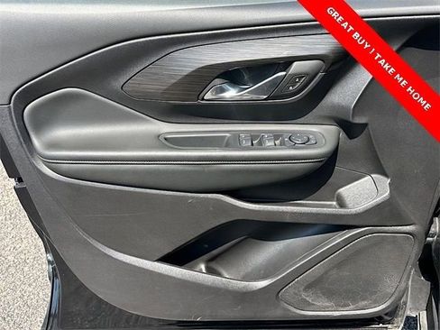 Used 2024 GMC Terrain SLE FWD image 14