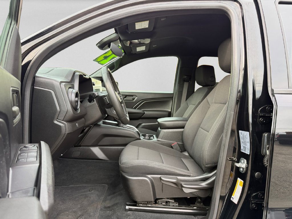 Used 2023 Chevrolet Colorado Trail Boss AWD/4WD image 22