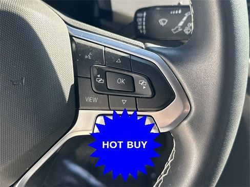 Certified 2022 Volkswagen Atlas Cross Sport SE image 21