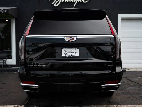 Used 2021 Cadillac Escalade ESV Premium Luxury w/ Performance Package AWD/4WD image 5