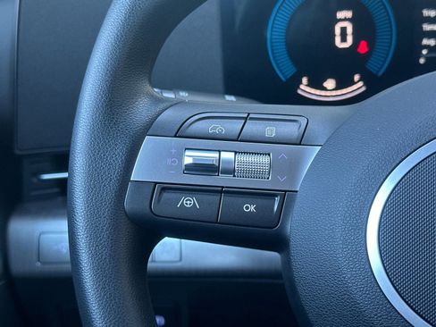 Certified 2025 Hyundai Kona SE AWD/4WD image 25