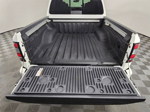 Used 2023 Nissan Frontier PRO-4X w/ Pro Convenience Package image 15