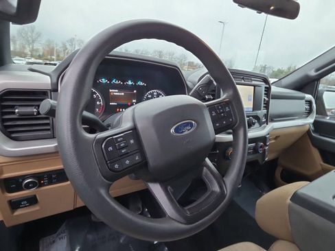 Used 2023 Ford F150 XLT image 9