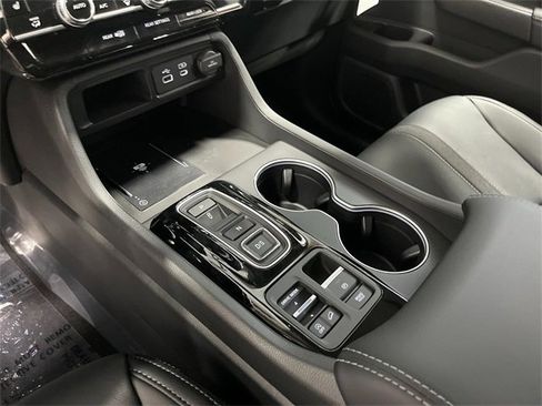 New 2025 Honda Pilot Touring image 23