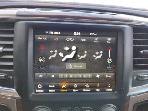 Used 2018 RAM 2500 Longhorn image 19