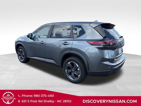 Certified 2025 Nissan Rogue SV FWD image 8
