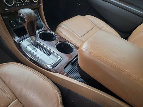Used 2015 Buick Enclave Leather FWD image 26