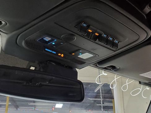 Used 2022 Ford Bronco Wildtrak image 35