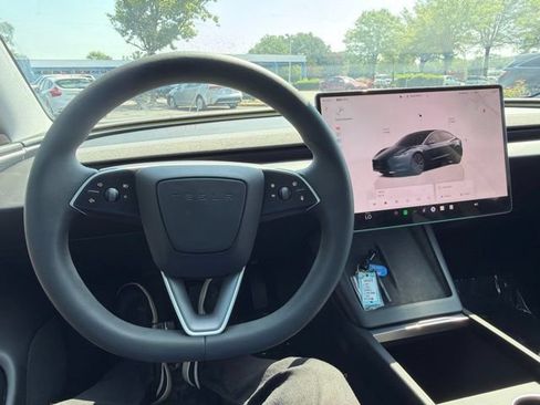 Used 2025 Tesla Model 3 Long Range RWD image 15