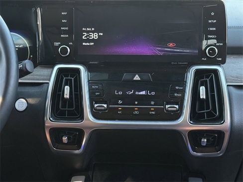 Used 2022 Kia Sorento SX Prestige w/ Rust Color Package image 16