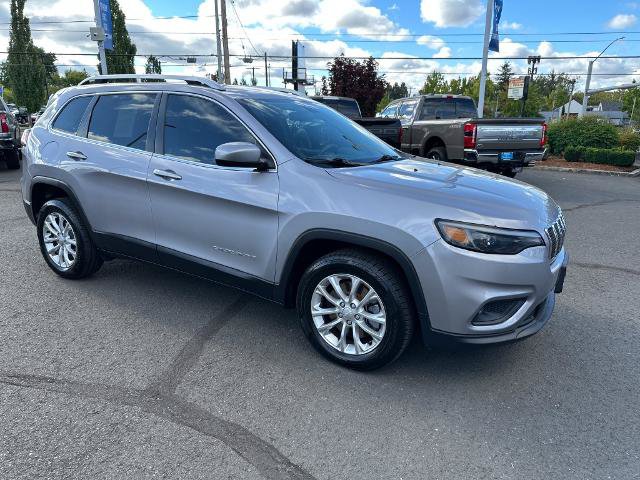 Used 2019 Jeep Cherokee Latitude w/ Popular Appearance Group FWD image 9