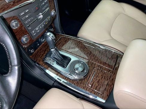 Used 2019 Nissan Armada Platinum w/ Captain's Chairs Package RWD image 16