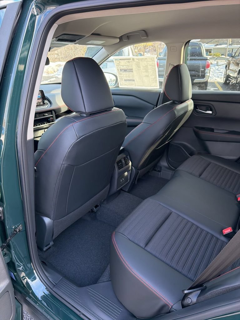 Used 2026 Nissan Rogue SV w/ Rock Creek Premium Package AWD/4WD image 19