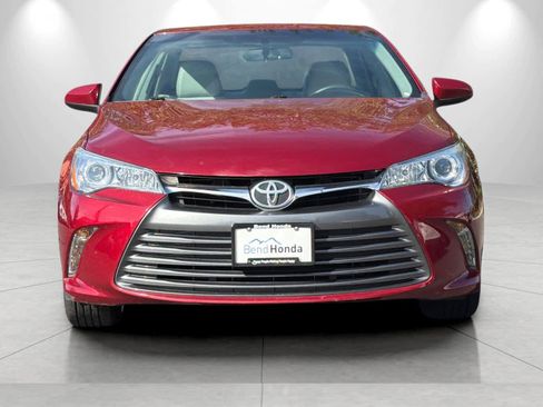 Used 2015 Toyota Camry XLE w/ Moonroof Package FWD image 10