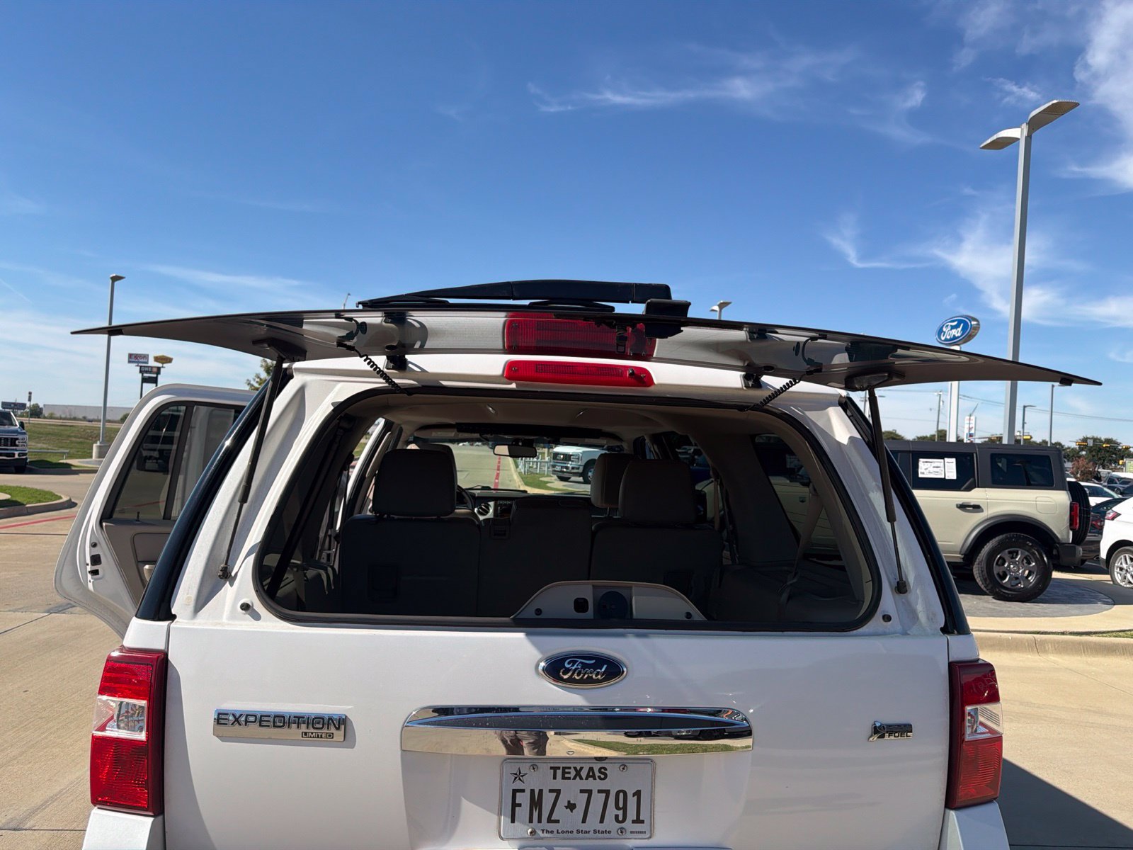 Used 2010 Ford Expedition Limited RWD image 27