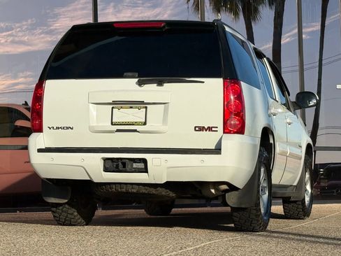 Used 2008 GMC Yukon SLT w/ SLT Preferred Equipment Group image 11