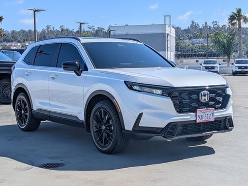 Used 2025 Honda CR-V Sport image 3
