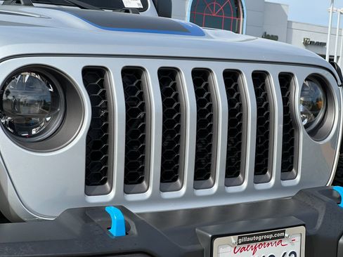 Used 2023 Jeep Wrangler Unlimited Rubicon 4xe w/ Cold Weather Group AWD/4WD image 37