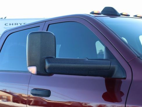 Used 2019 RAM 2500 Tradesman image 2