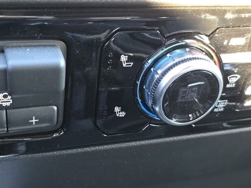 New 2026 GMC Sierra 1500 Elevation w/ Preferred Package image 8