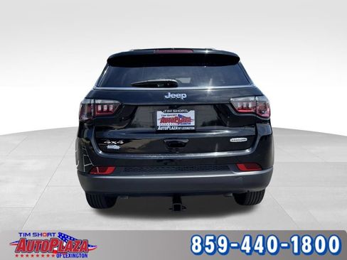 Used 2024 Jeep Compass Latitude AWD/4WD image 11