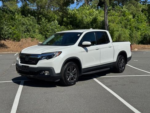 Used 2020 Honda Ridgeline Sport image 4