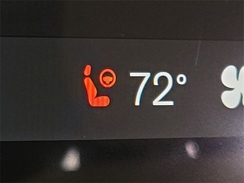 New 2026 Volvo XC60 B5 Plus w/ Climate Package image 16