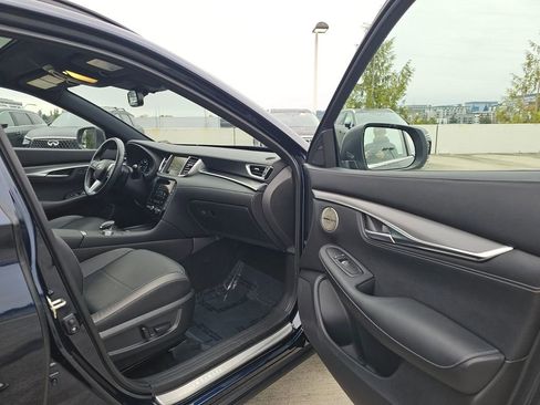 Certified 2023 INFINITI QX55 Essential image 20