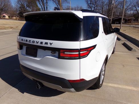 Used 2019 Land Rover Discovery HSE image 44