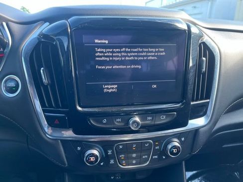 Used 2023 Chevrolet Traverse Premier w/ Redline Edition AWD/4WD image 28