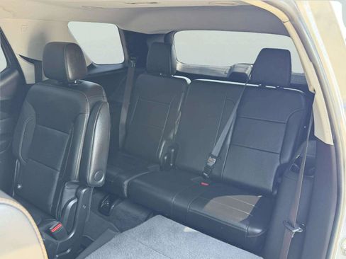 Used 2021 Chevrolet Traverse Premier w/ Redline Edition FWD image 47