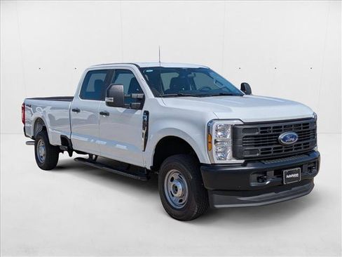 New 2026 Ford F350 XL image 3