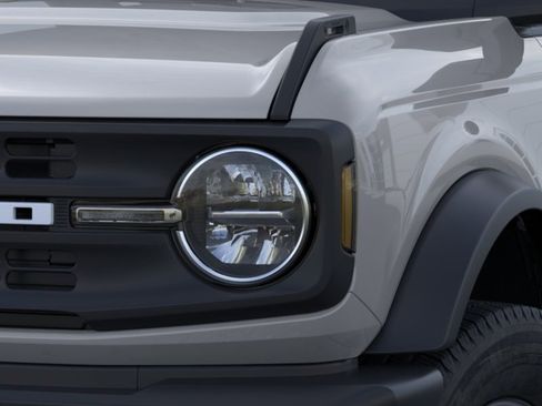 New 2026 Ford Bronco 2-Door AWD/4WD image 5