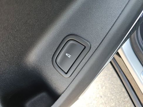 Certified 2024 GMC Acadia Denali w/ Super Cruise Package image 16