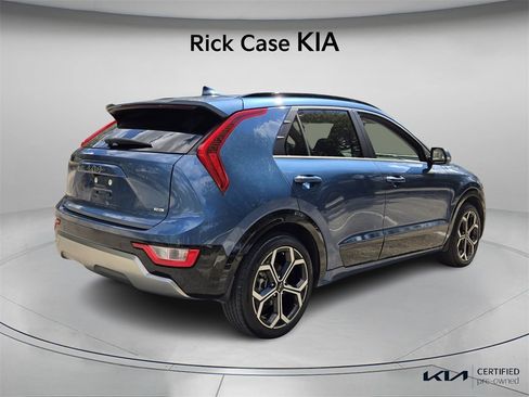 Certified 2023 Kia Niro EX Touring image 7
