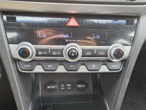 Used 2020 Hyundai Elantra SEL w/ Cargo Package (C1) image 19